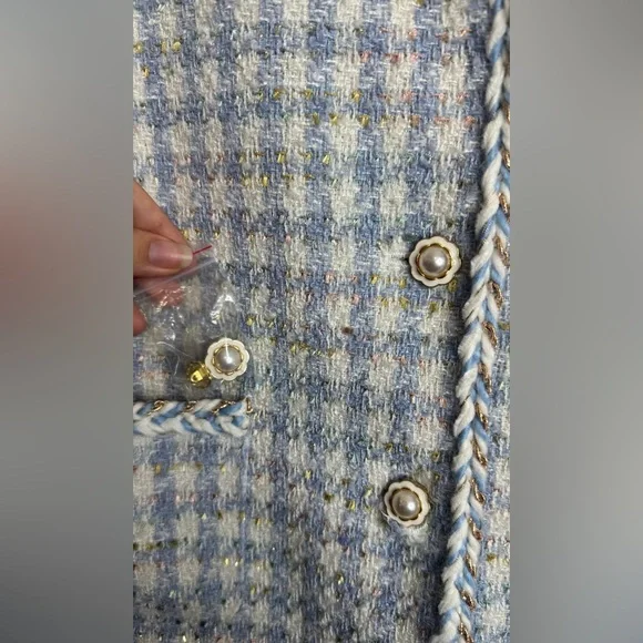 •blazer• - Picture 4 of 5